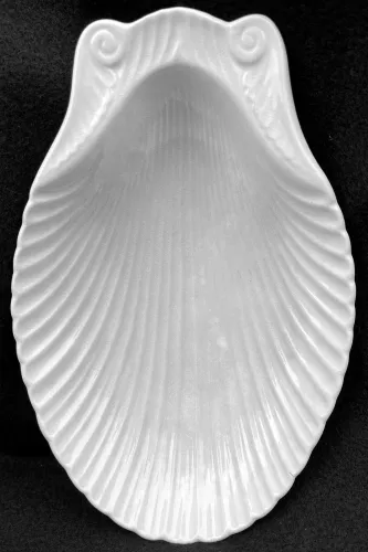 Clementson Ribbed Shell | Clementson Bros. | Relish Dish | Item | 001