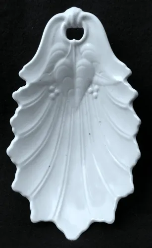 Great Ivy with Berries | John Maddock | Relish Dish | Item | 001