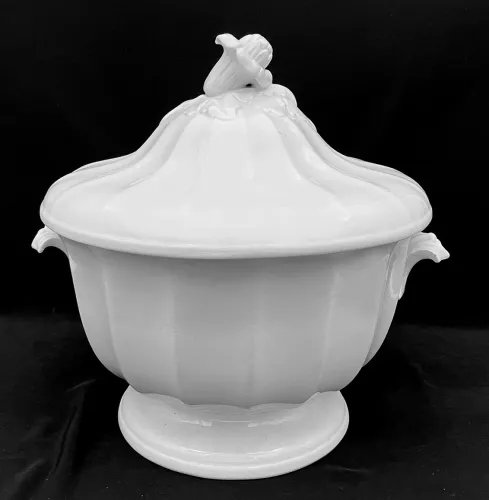 Portland Shape | Elsmore & Forster | Hot Toddy Bowl with Handles and Lid | Item | 001