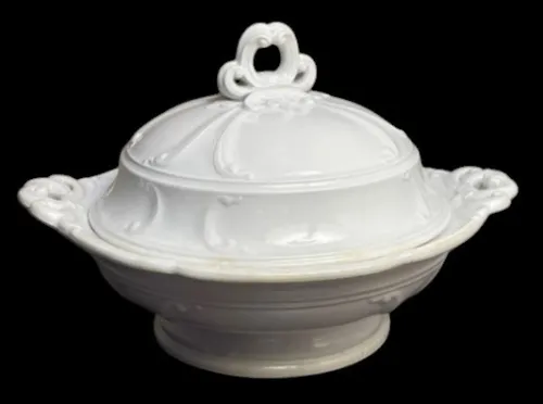 Quartered Scrolls | John Ridgway & Co. | Vegetable Tureen Base and Lid | Item | 001