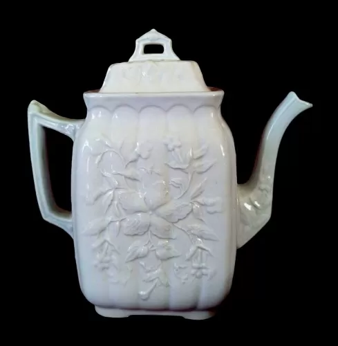 Ribbed Floral | W. & E. Corn | Teapot or Coffee Pot Base and Lid | Item | 001