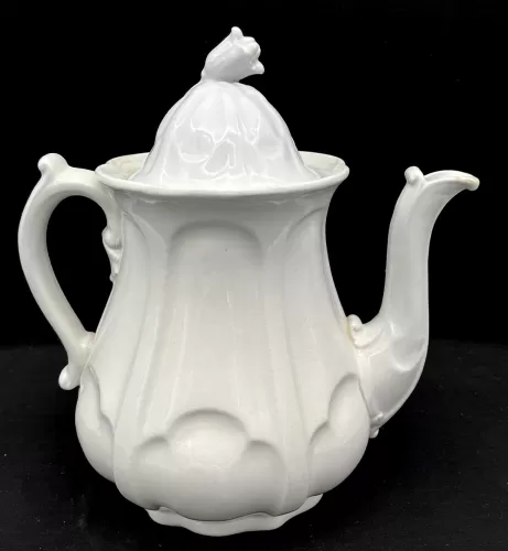 Six-Panel Trumpet | J. W. Pankhurst (& Co.) | Teapot or Coffee Pot Base and Lid | Item | 001