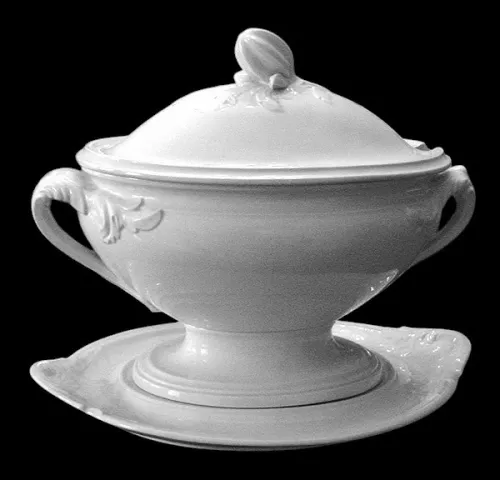 Union Shape | T. & R. Boote (& Co.) | Sauce or Soup Tureen Base, Lid, and Underplate | Item | 001