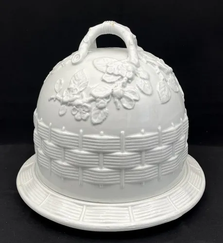 Wicker and Apple Blossom | George Jones & Co. | Cheese Dish Dome and Underplate | Item | 001