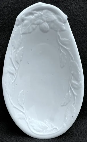 Wreath of Leaves | Burgess & Leigh | Relish Dish | Item | 002