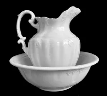 Acanthus | Johnson Bros. (Late Pankhurst & Co.) | Ewer and Wash Basin | Item | 001