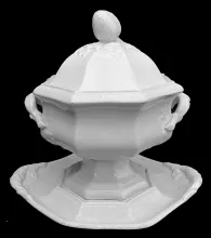 Baltic_Venables, Mann, & Co._Sauce or Soup Tureen Base, Lid, and Underplate_Item_001