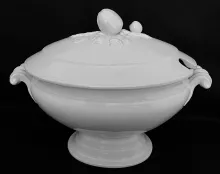Barrow Apple_Barrow & Co._Sauce or Soup Tureen Base and Lid_Item_003