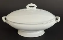 Beaded Handle | Henry Burgess | Vegetable Tureen Base and Lid | Item | 001