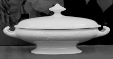 Bluet_Hope & Carter_Vegetable Tureen Base and Lid_Item_001