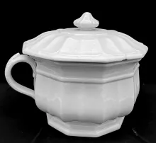 Boote 1851_T. & R. Boote (& Co.)_Chamber Pot Base and Lid_Item_001