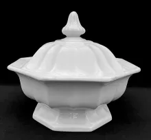 Boote 1851_T. & R. Boote (& Co.)_Vegetable Tureen Base and Lid_Item_005
