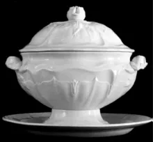 Columbia Shape | E. & C. Challinor | Sauce or Soup Tureen Base, Lid, and Underplate | Item | 002