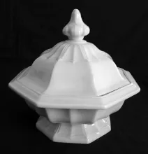De Soto Shape_Thomas Hughes_Vegetable Tureen Base and Lid_Item_001