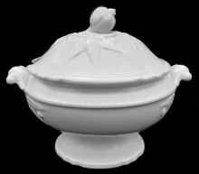 Flora (Bordered Gooseberry)_Wedgwood & Co._Sauce or Soup Tureen Base and Lid_Item_001