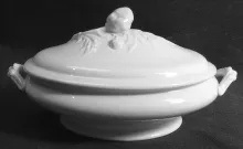 Florence_J. W. Pankhurst (& Co.)_Vegetable Tureen Base and Lid_Item_001