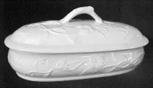 Flowering Vine_Clementson Bros._Brush Tray Base and Lid_Item_001