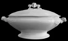 Fox and Grape_Thomas Furnival & Sons_Vegetable Tureen Base and Lid_Item_004