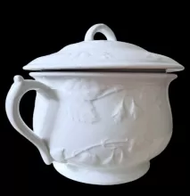Fuchsia | J. & G. Meakin | Chamber Pot Base and Lid | Handle | 002