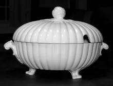 Full Ribbed_J. W. Pankhurst (& Co.)_Stew or Chowder Tureen Base and Lid_Item_001