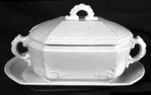 Golden Scroll | Powell & Bishop | Sauce or Soup Tureen Base, Lid, and Underplate | Item | 001