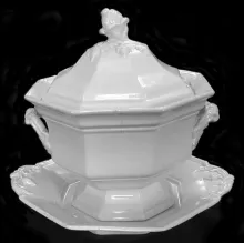 Gothic_Charles Meigh & Son_Sauce or Soup Tureen Base, Lid, and Underplate_Item_001