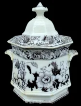 Gothic_Davenport (& Co.)_Sugar Bowl with Lid_DecItem_001