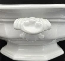 Gothic_J. W. Pankhurst (& Co.)_Vegetable Tureen Base and Lid_Handle_002