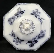 Gothic_Jacob Furnival_Vegetable Tureen Lid_DecItem_001