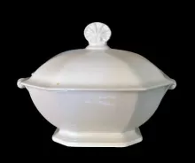 Gothic | T. J. & J. Mayer | Sauce or Soup Tureen Base and Lid | Item | 006