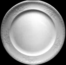 Grape Cluster with Chain | Henry Burgess | Plate | Item | 002