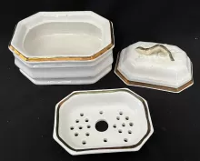 Grape Octagon | Livesley, Powell, & Co. | Soap Box Base, Lid, and Insert | DecItem | 002