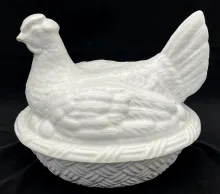 Hen on Nest | Unspecified | Hen on Nest | Item | 009