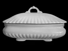 Iona (Square Ridged) | Powell & Bishop | Vegetable Tureen Base and Lid | Item | 001