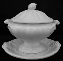 Kansas Shape_J. & G. Meakin_Sauce or Soup Tureen Base, Lid, and Underplate_Item_002