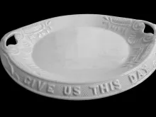 Kitchenware | Knowles, Taylor, & Knowles Co. | Daily Bread Plate | Embossing | 002