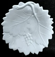 Leaf with Grape Cluster_John Moses & Co._Relish Dish_Item_003