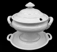 Niagara Shape (Scalloped Decagon)_J. Wedgwood_Sauce or Soup Tureen Base, Lid, and Underplate_Item_001