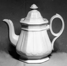 Niagara Shape (Scalloped Decagon)_Unspecified_Teapot Base and Lid_Item_001