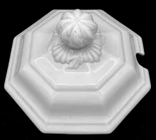 Ninevah_Venables, Mann, & Co._Sauce or Soup Tureen Lid_Item_002