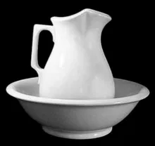 Plain_Burgess & Campbell_Ewer and Wash Basin_Item_001