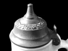 Plain | Edwin Bennett Pottery Company | Syrup Pitcher with Metal Lid | Item | 002