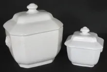 Plain | Unspecified | Canister Base and Lid | Collection | 004