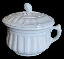 President Shape_John Edwards_Chamber Pot Base and Lid_Item_001