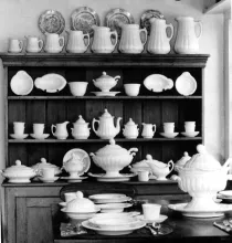 President Shape_John Edwards_Complete Dinner Set_Collection_001