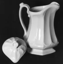 Prize Bloom_T. J. & J. Mayer_Beverage Server with Matching Lid_Item_002