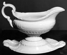 Prize Puritan_T. J. & J. Mayer_Gravy Boat and Underplate_Item_001