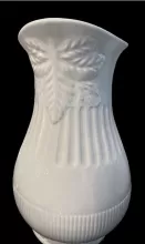 Ribbed Raspberry | J. & G. Meakin | Ewer | Embossing | 009