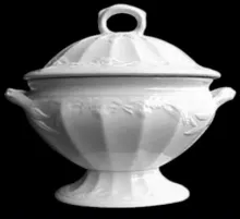 Scotia Shape | F. Jones (& Co.) | Sauce or Soup Tureen Base and Lid | Item | 001