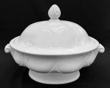 Scrolled Bubble_J. W. Pankhurst (& Co.)_Vegetable Tureen Base and Lid_Item_001